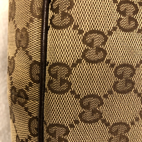 GUCCI Crescent Half Moon Hobo Bag Retailed @$995 - Picture 15 of 16